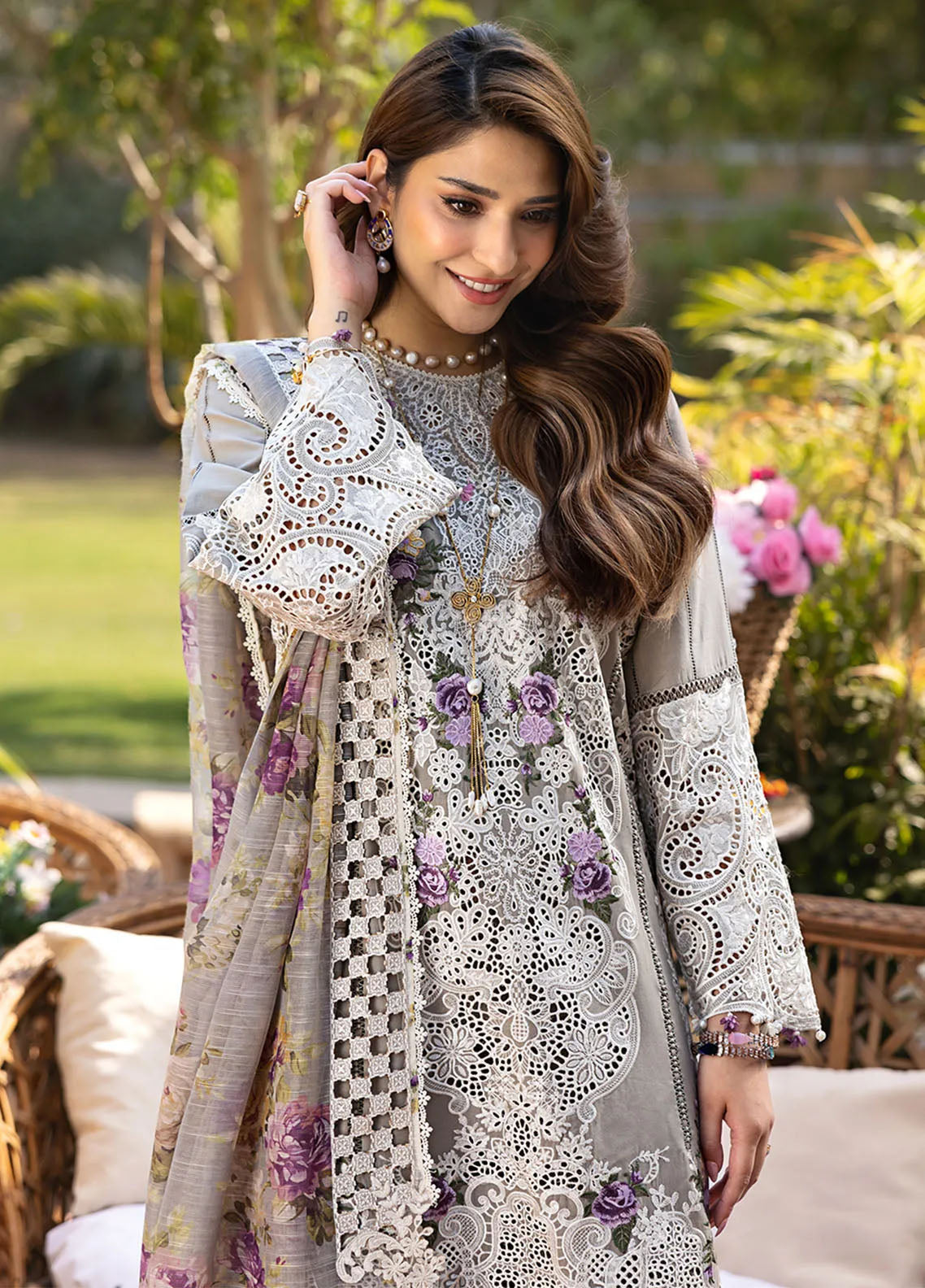 ELAF LUXURY EMBROIDERED LAWN 3 PIECE SET
