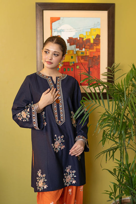 URGE LUXURY EMBROIDERED 2 PIECE