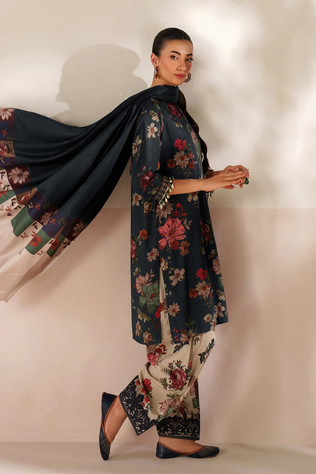 BAROQUE LUXURY PRINTED 3 PIECE WITH EMBROIDERED PATCHES