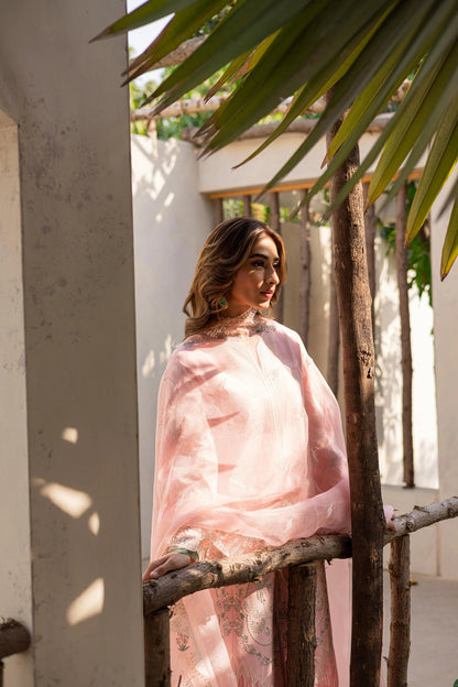 MANSA LUXURY EMBROIDERED LAWN 3 PIECE