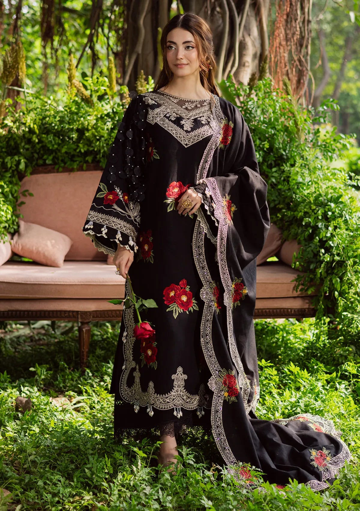 PARISHAY LUXURY LAWN EMBROIDERED 3 PIECE