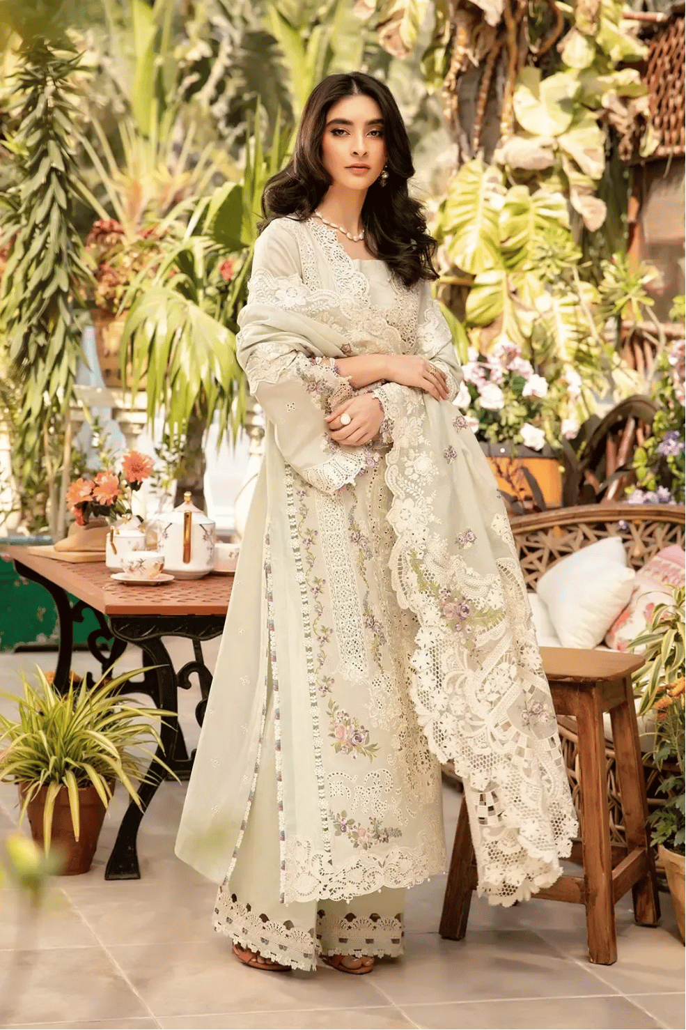 Elaf Dhanak Embroidered 3pc Article With Embroidered Shawl Gol Pallo