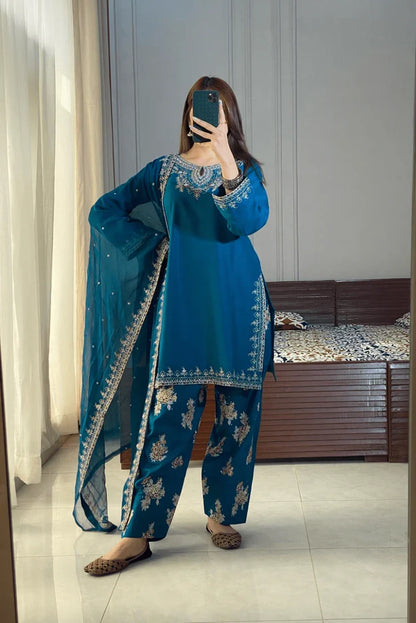 Maria B. Luxury Lawn Stitched Article