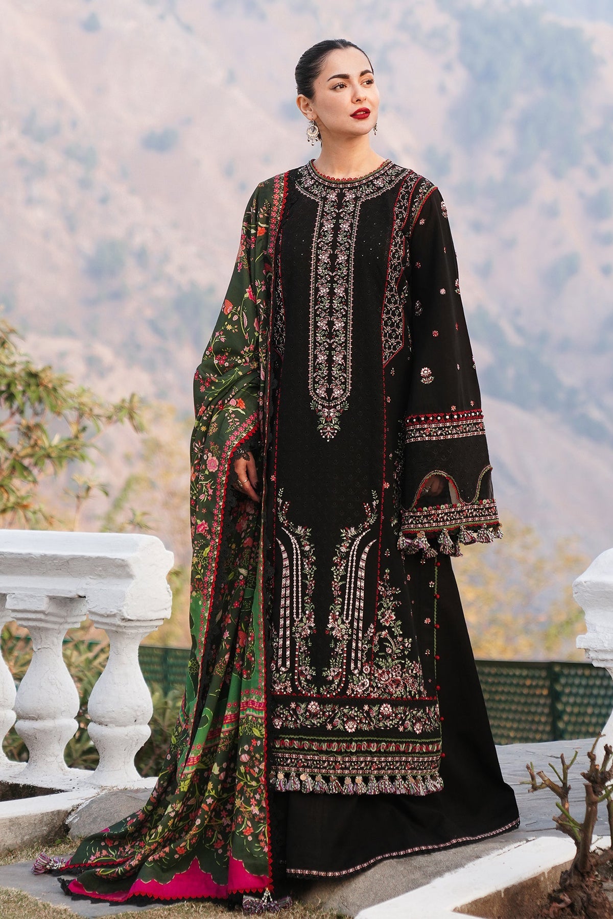 HUSSAIN REHAR LUXURY LAWN 3 PC EMBROIDERED SET