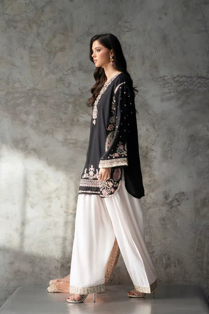 Ethnic 9000 Velvet Embroidered 3pc Article With peach Chiffon Dupatta Black color