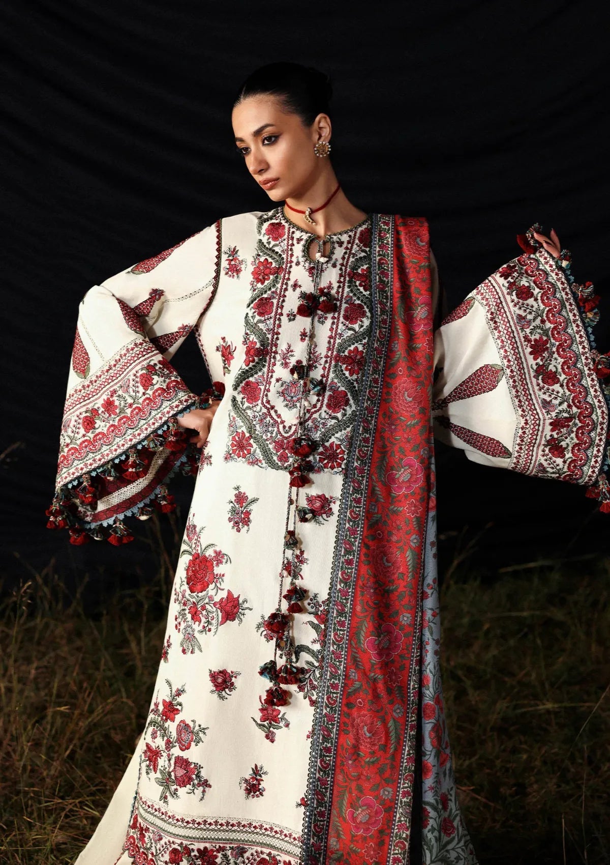 HUSSAIN REHAR LUXURY LAWN 3 PIECE