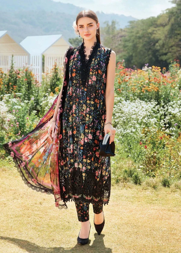MARIA B. PRINTED LAWN 3 PC WITH PATCHES AND READY DUPPATA