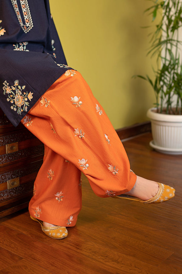 URGE LUXURY EMBROIDERED 2 PIECE