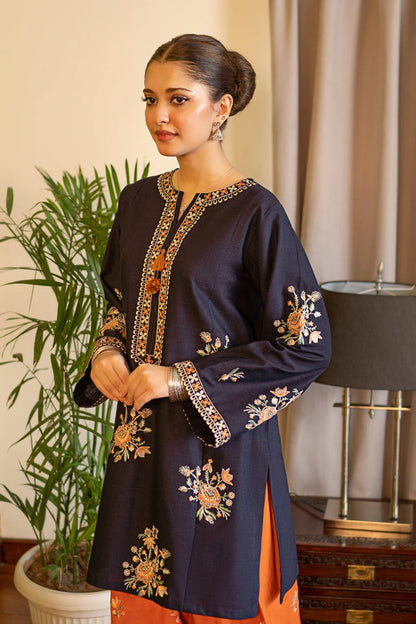 URGE LUXURY EMBROIDERED 2 PIECE