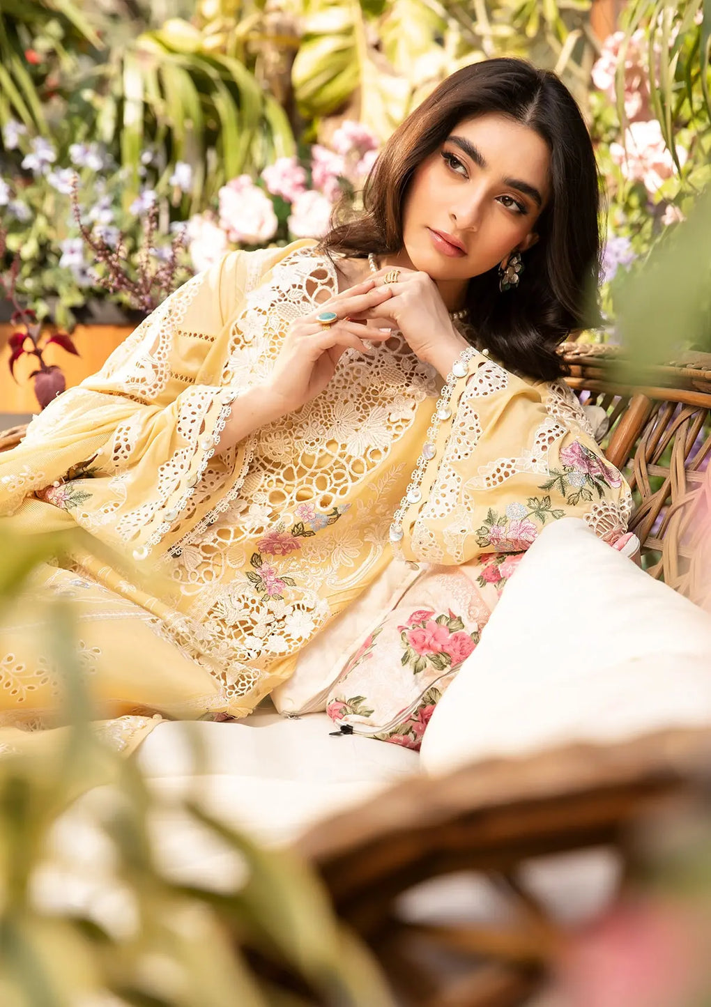 ELAF LUXURY EMBROIDERED LAWN 3 PC