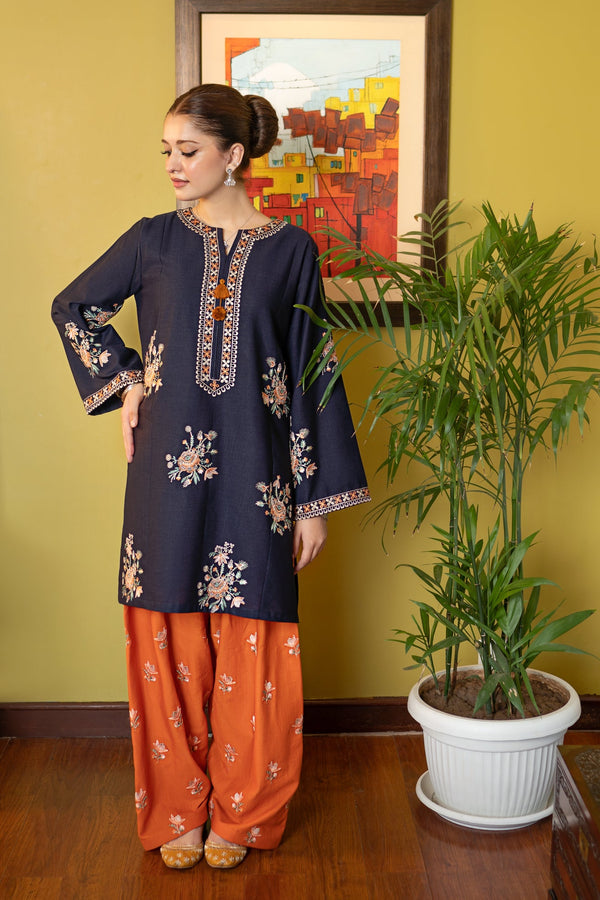 URGE LUXURY EMBROIDERED 2 PIECE
