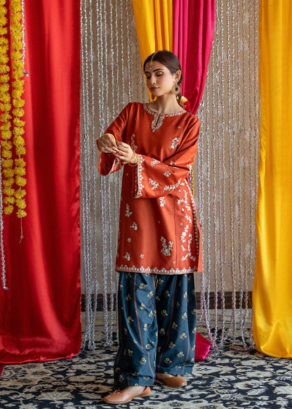 URGE LUXURY EMBROIDERED LAWN 2 PIECE