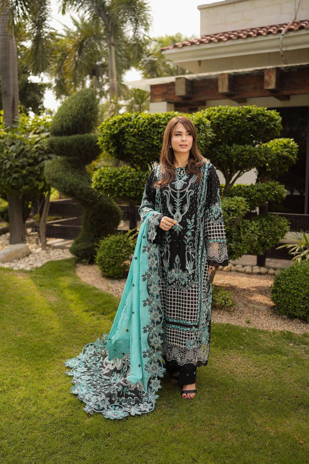 ANEELAS LUXURY EMBROIDERED LAWN 3 PIECE