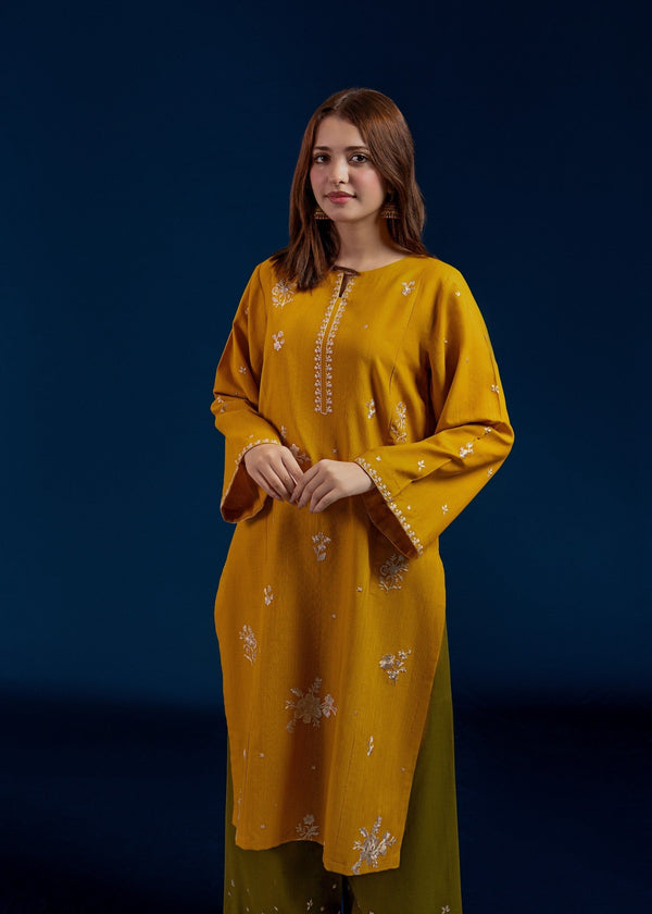 URGE PRET LUXURY EMBROIDERED 2 PIECE