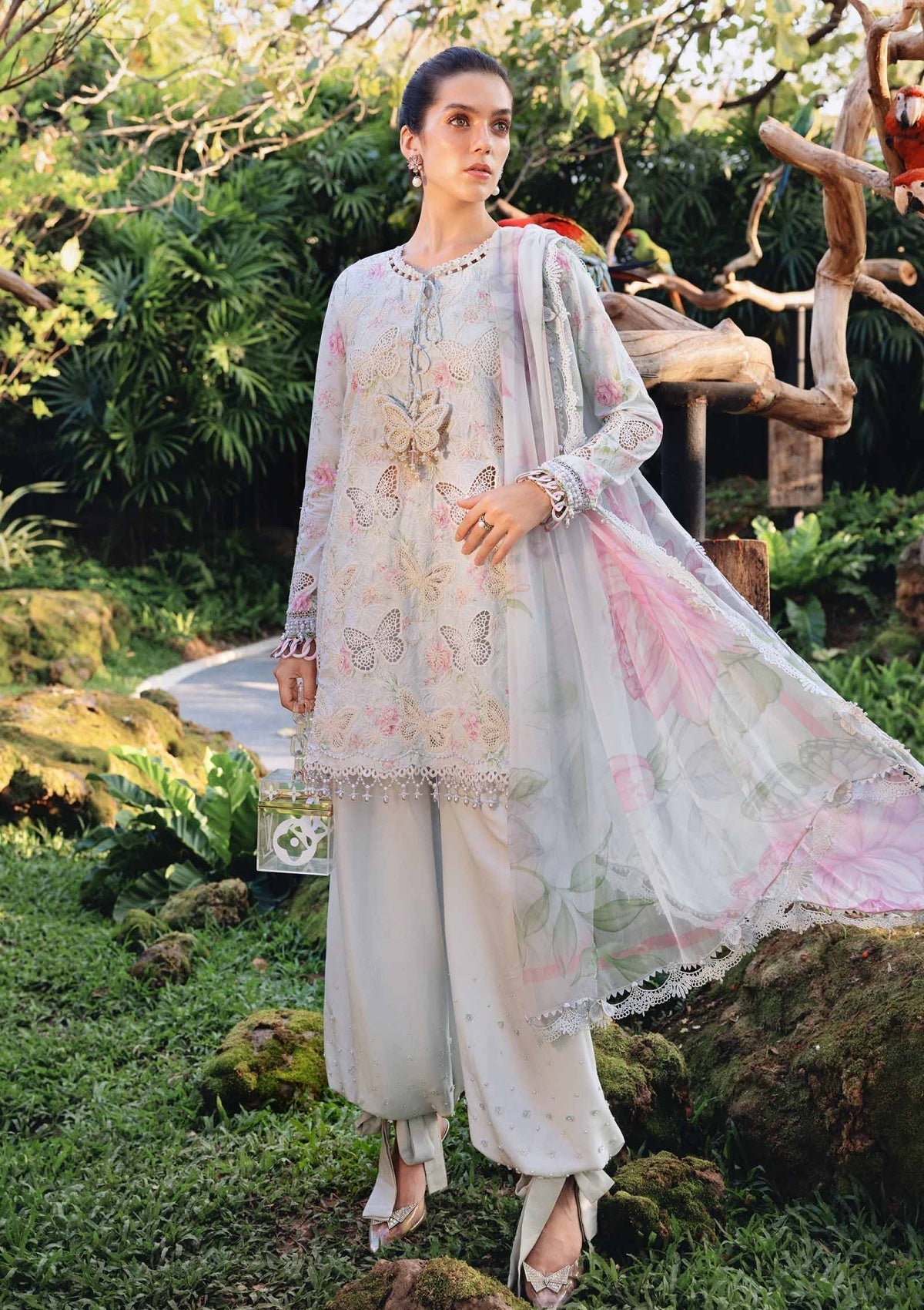 Maria B. Luxury Article