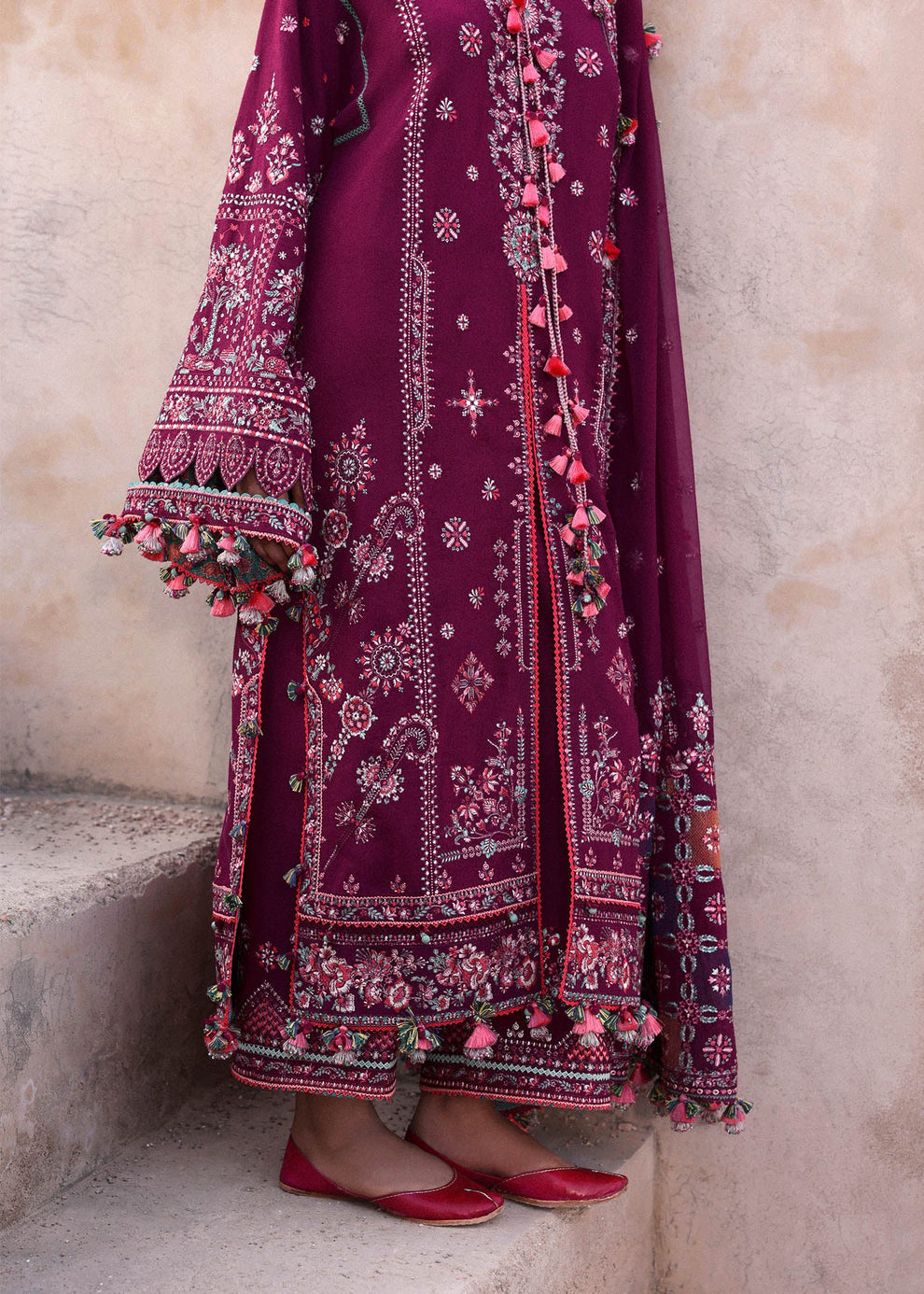 HUSSAIN REHAR HANGING PREMIUM LUXURY EMBROIDERED ARTICLE