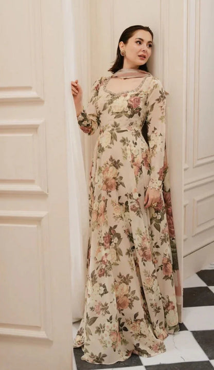 Lulusar Silk Article with Embroidered Patches and 4 sided Ready Duppata