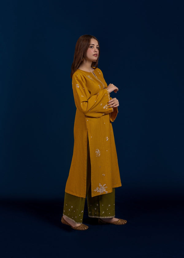 URGE PRET LUXURY EMBROIDERED 2 PIECE