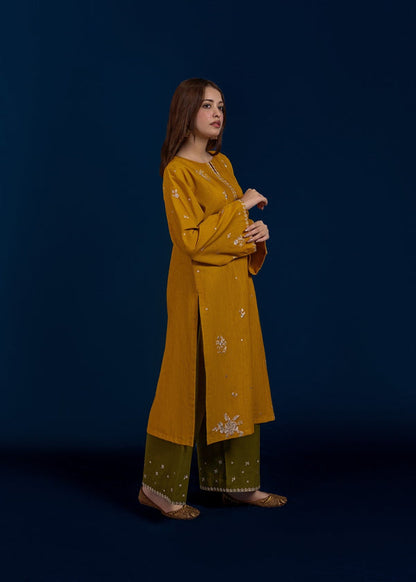 URGE PRET LUXURY EMBROIDERED 2 PIECE