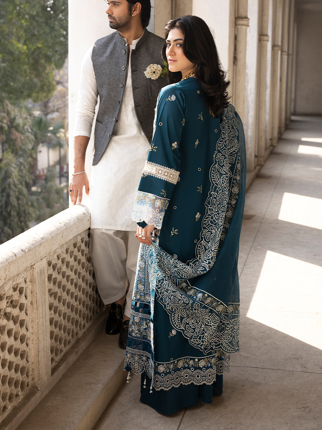 MAHNUR LUXURY EMBROIDERED UNSTITCHED 3 PC ARTICLE