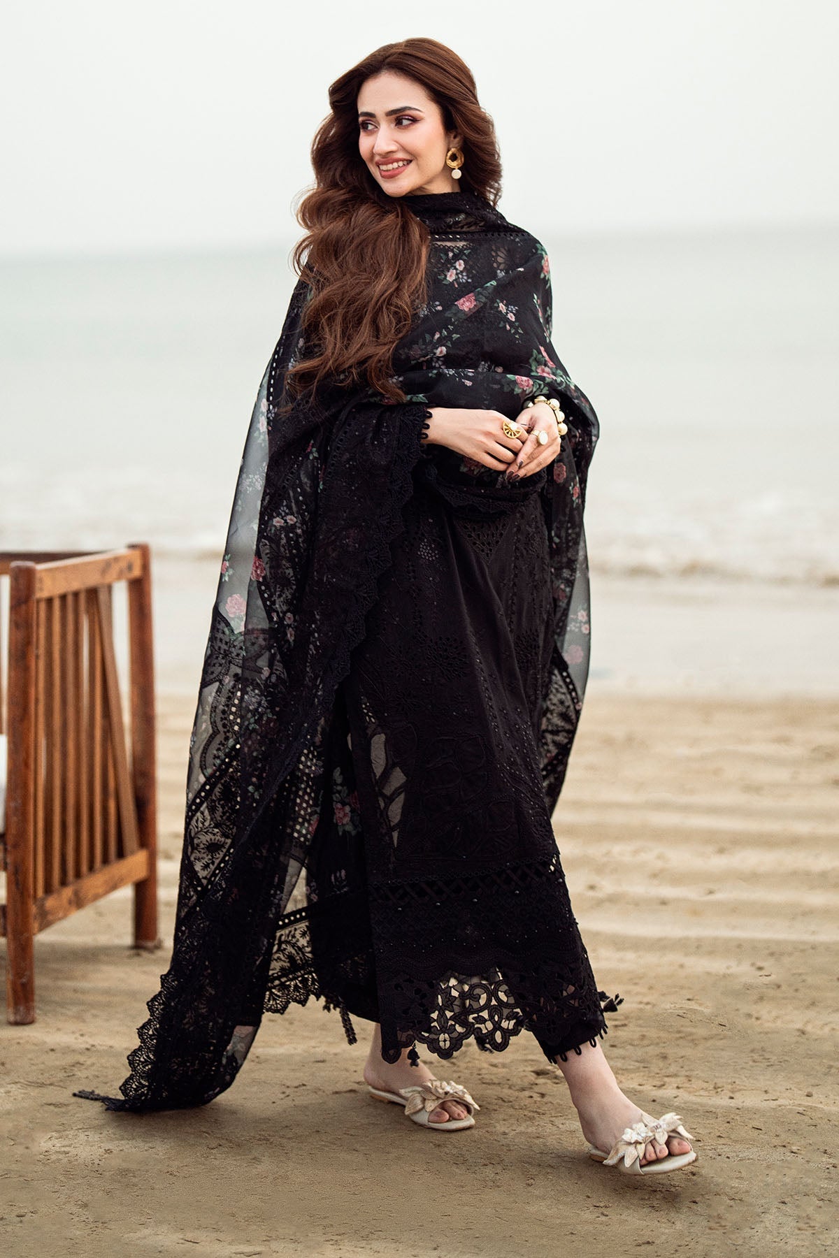 NUREH LUXURY EMBROIDERED UNSTITCHED 3 PC LAWN ARTICLE